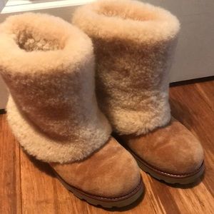 UGG